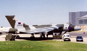 Vulcan B1 Boscombe Down 1992  Howard Curtis